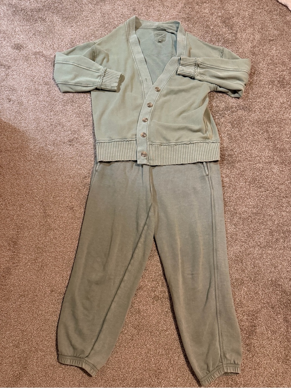 aerie Sage Green Cozy Cardigan & Jogger Set
